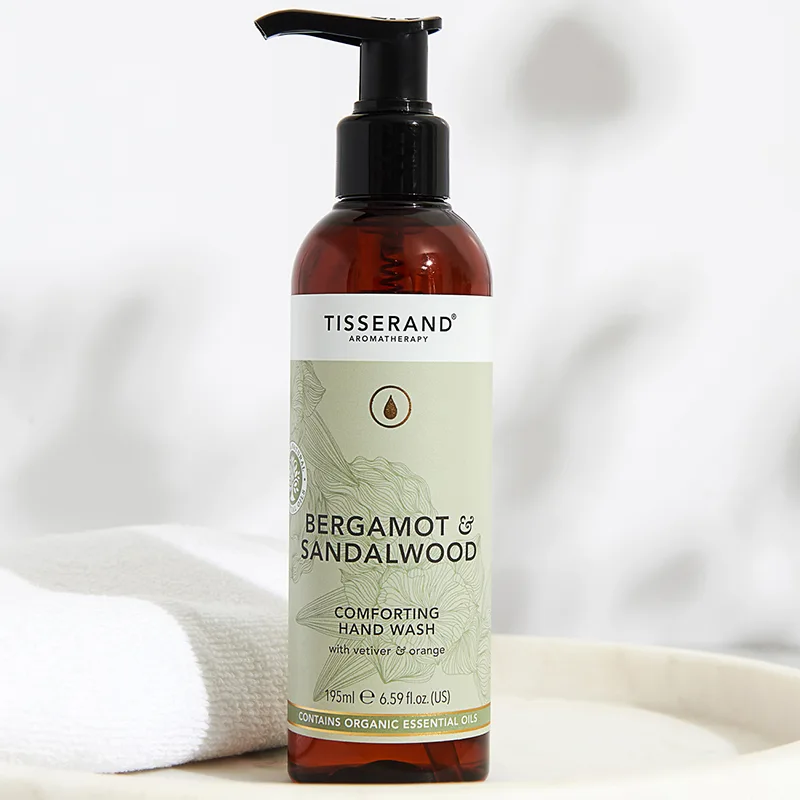 Bergamot & Sandalwood Comforting Hand Wash - Image 3
